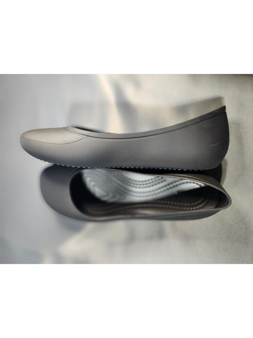 women's Crocs Brooklyn Flats- size 6- black (STYLE:209384)